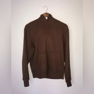 XS Men Old navy brown hoodie. Fit is regular model height 5’8 will fit women S